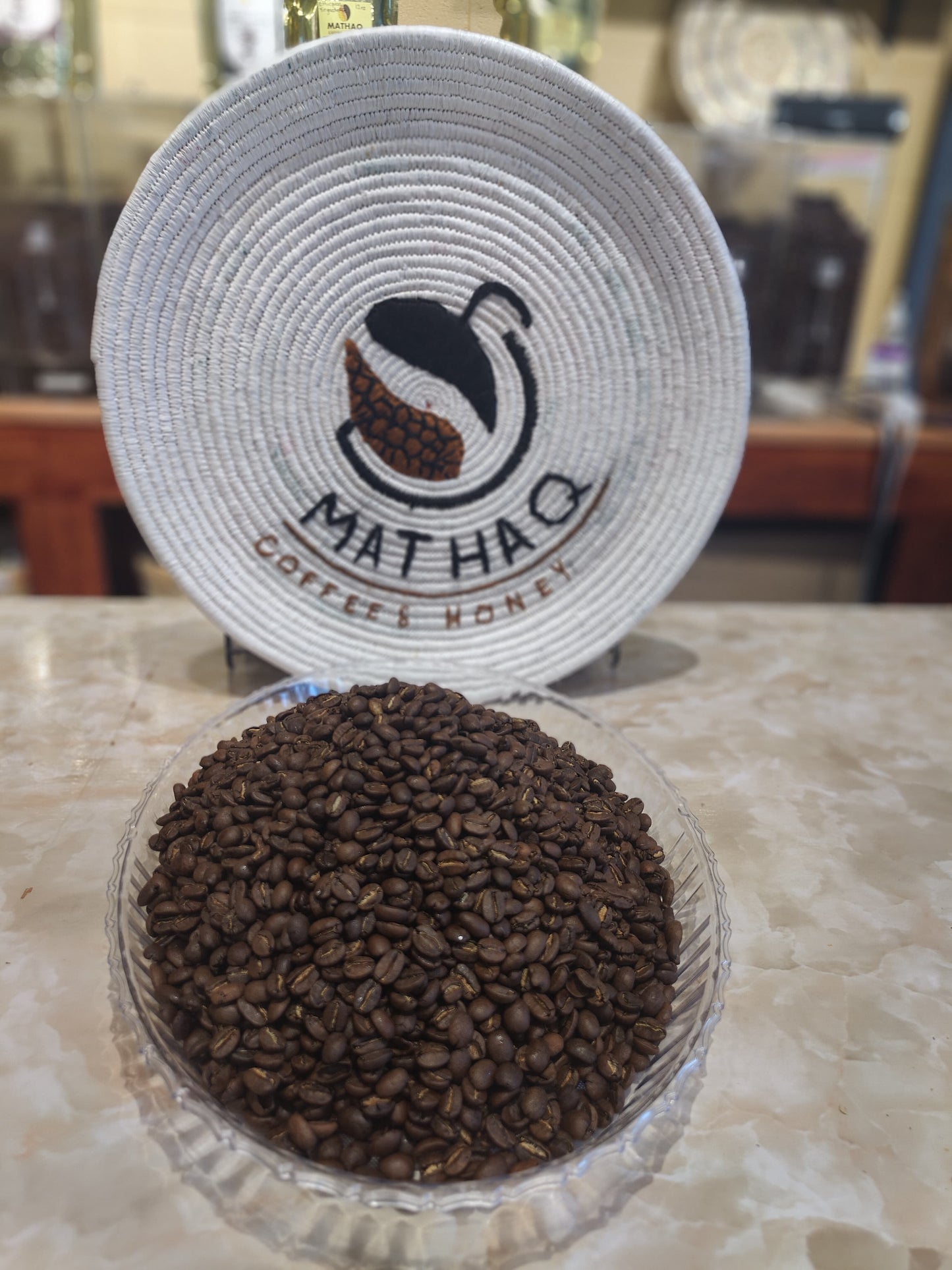 Dark roast Yemeni coffeeبن يمني داكن التحميص